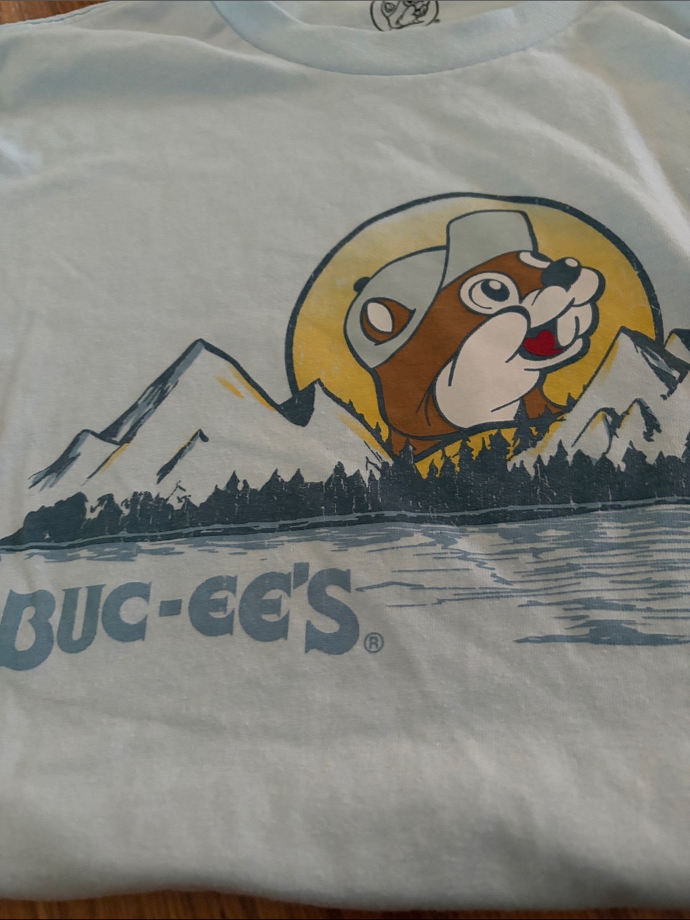 Buc-ee's Women's White Short-Sleeve Graphic Tee - Yellow Accent - Picture 3 of 6
